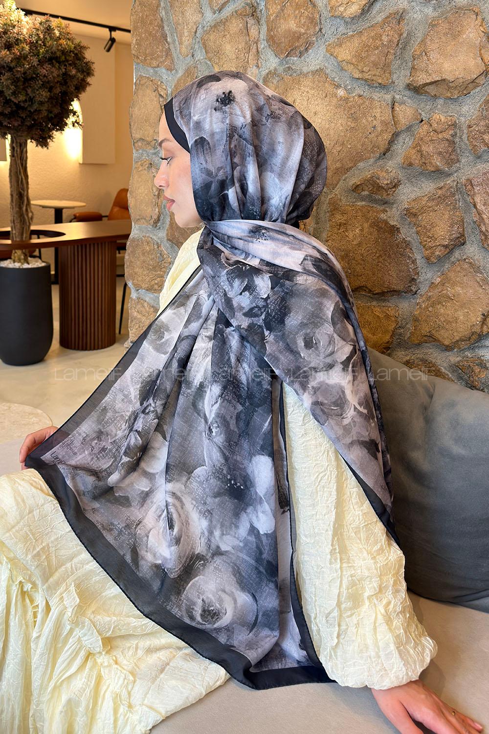 Lamelif Zambak Desen Lara Soft Şal Siyah