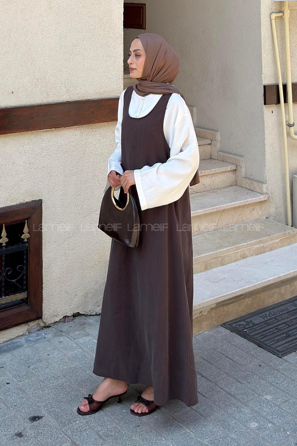 Brown Crew Neck Unprinted Dresess