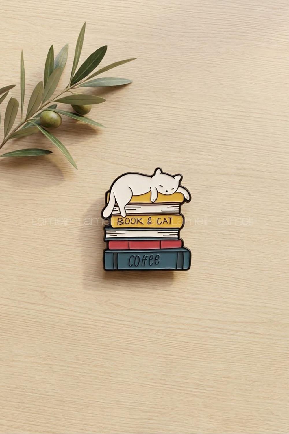 lamelif Kitap ve Kedi Broş