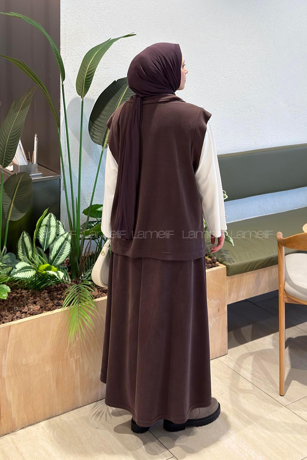 Brown Shirt Collar Sleeveless Arm With Zipper Pleated Suit