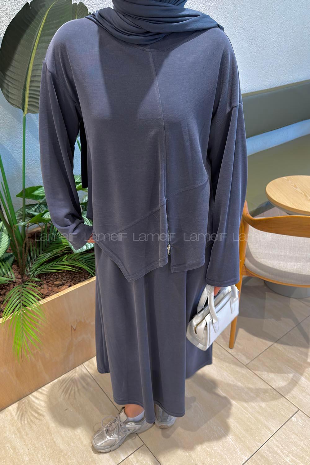 Anthracite Crew Neck Long Arm With Zipper Pleated Suit