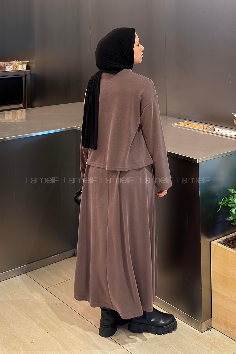 Soft Brown Crew Neck Long Arm With Zipper Pleated Suit