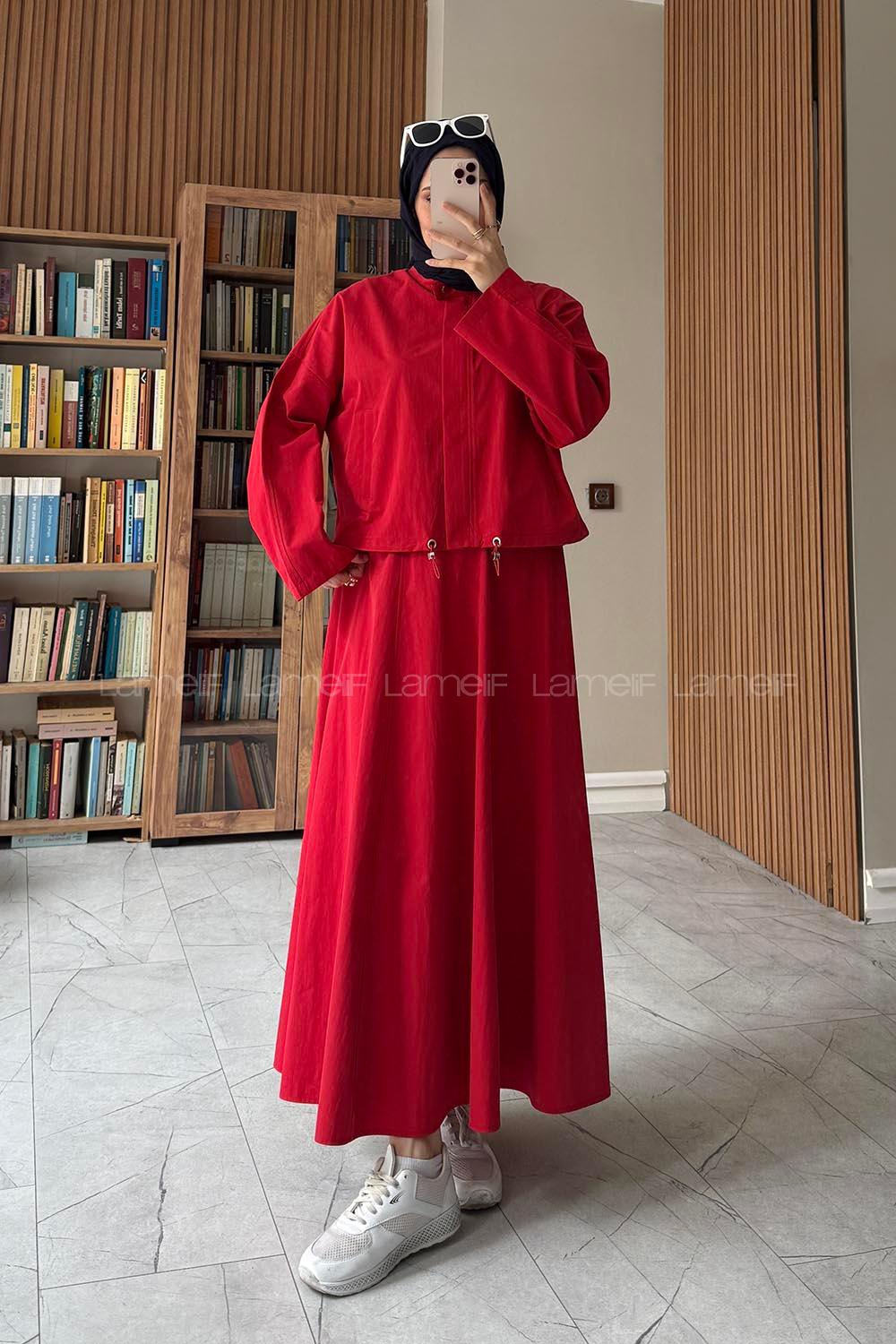 Red Crew Neck Long Arm With Zipper Pleated Suit