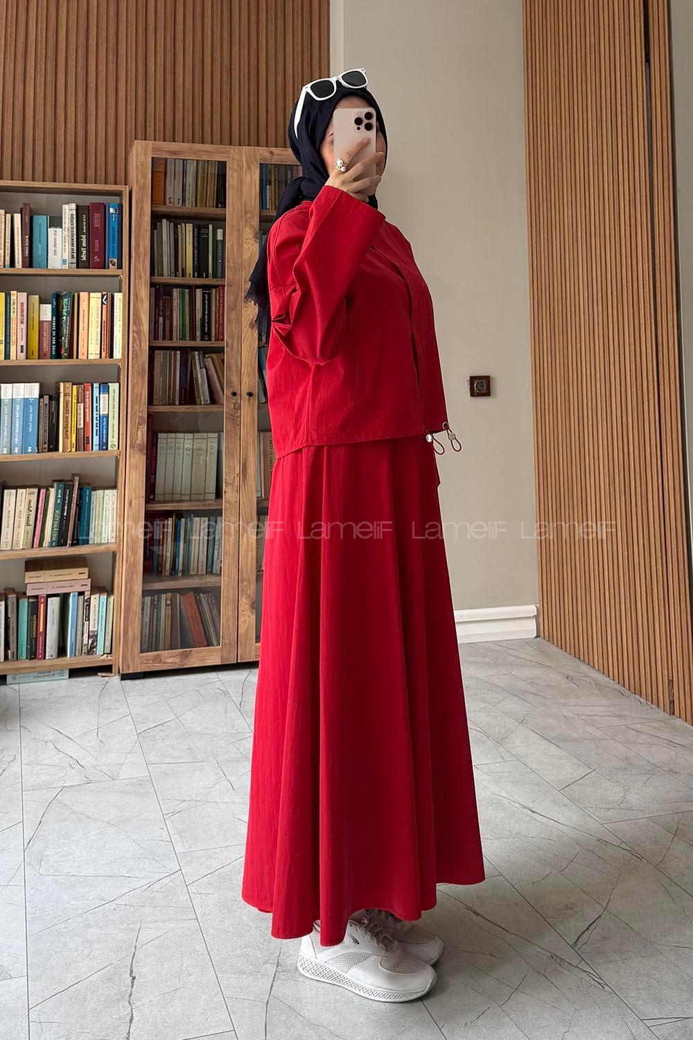 Red Crew Neck Long Arm With Zipper Pleated Suit