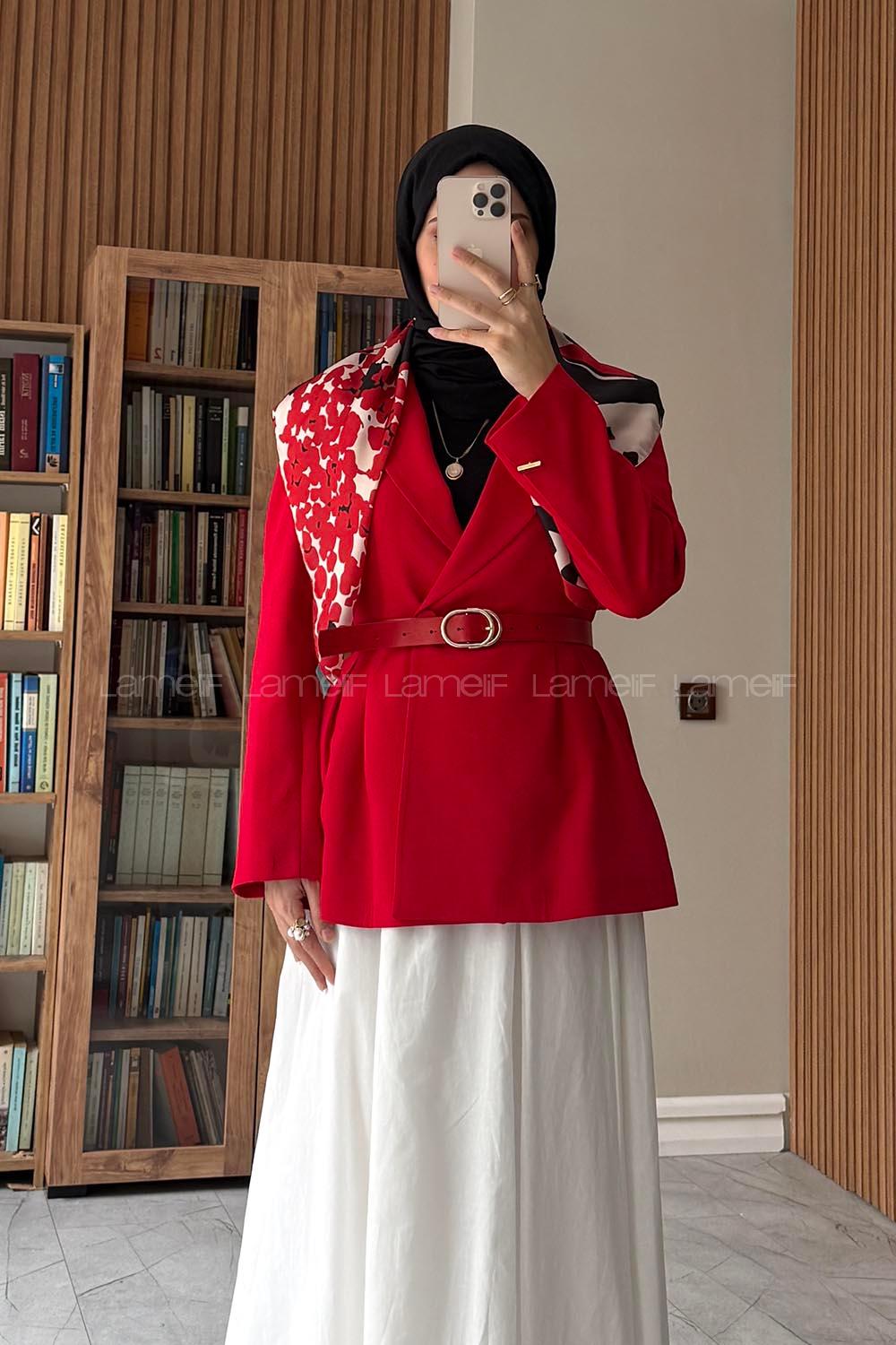 Red Jacket Collar Long Arm Jacket