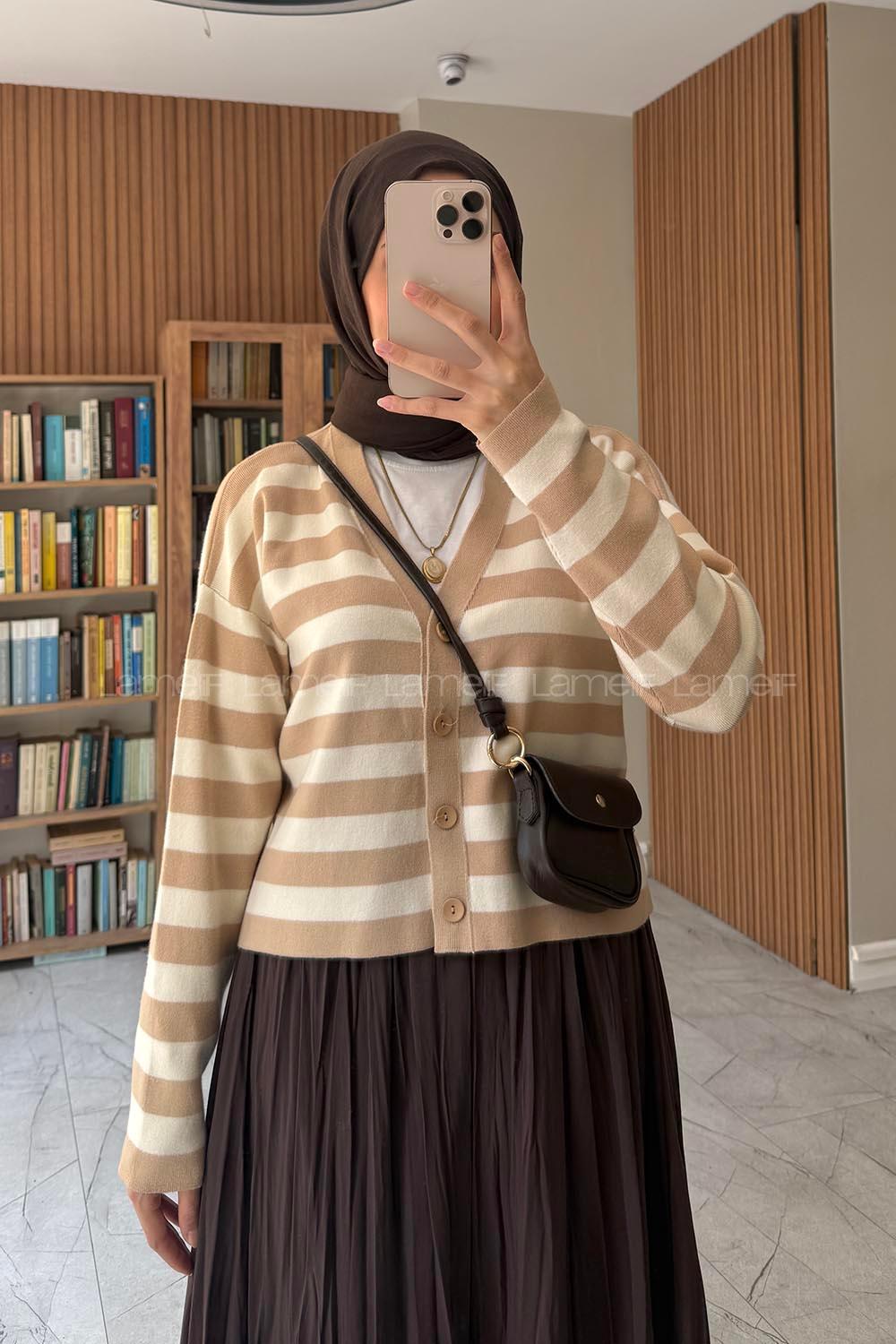 Lamelif Çizgili Crop Hırka Camel