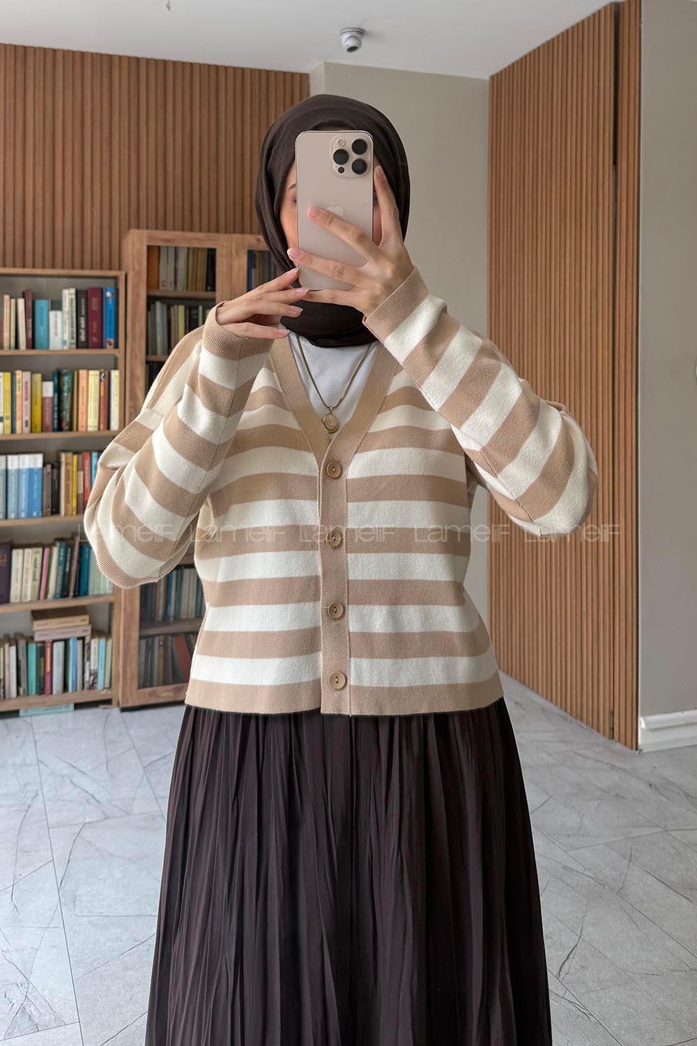Lamelif Çizgili Crop Hırka Camel