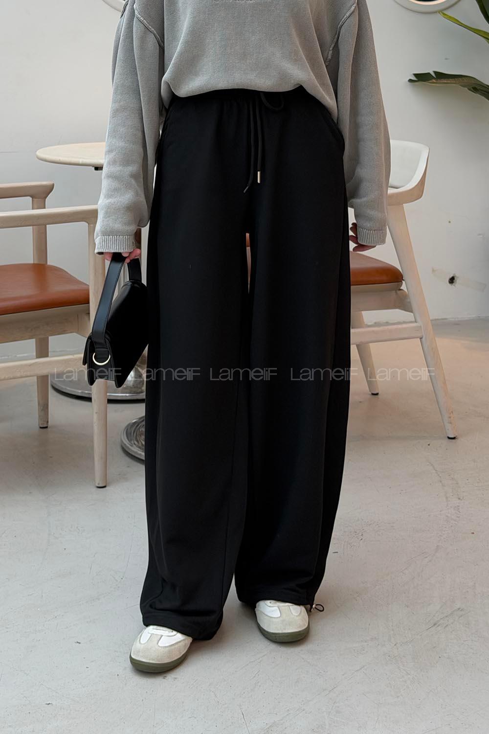 Lamelif Paça Büzme Detaylı Oversize Eşofman Siyah