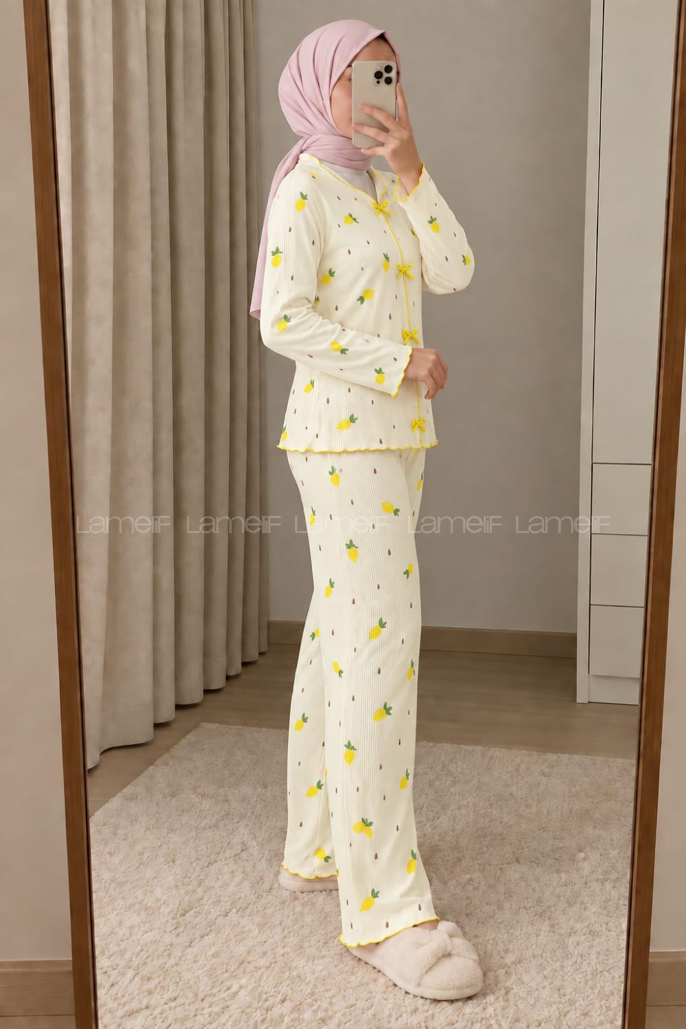 Lamelif Fiyonk Detaylı Ananas Desenli Kaşkorse Pijama Takımı