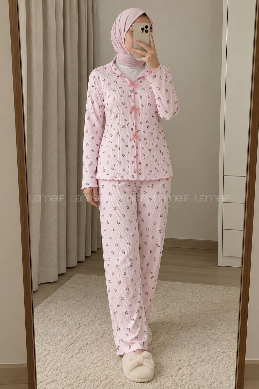 Lamelif Fiyonk Detaylı Çiçek Desenli Kaşkorse Pijama Takımı