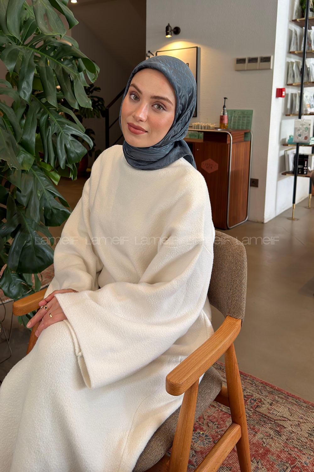Lamelif CC Desen Ayrobin Floş Jakar Eşarp Metalik Gri