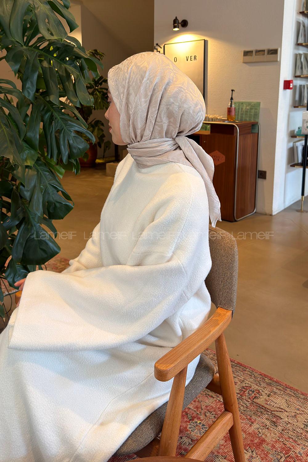 Lamelif CC Desen Ayrobin Floş Jakar Eşarp Taş