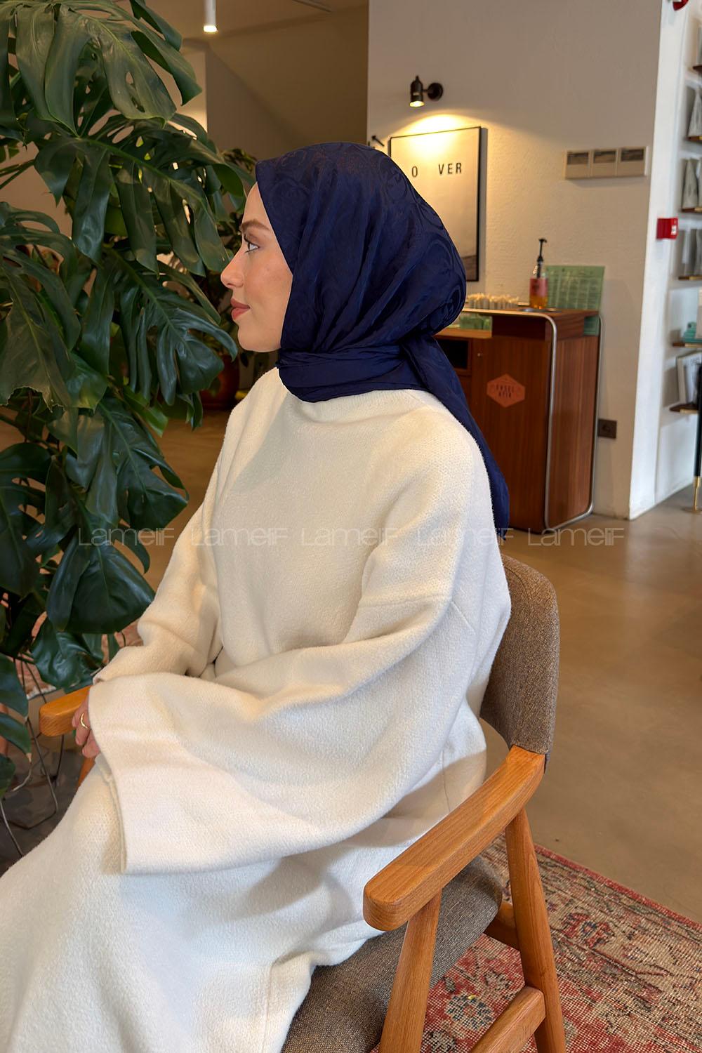 Lamelif GG Desen Ayrobin Floş Jakar Eşarp Gece Mavisi