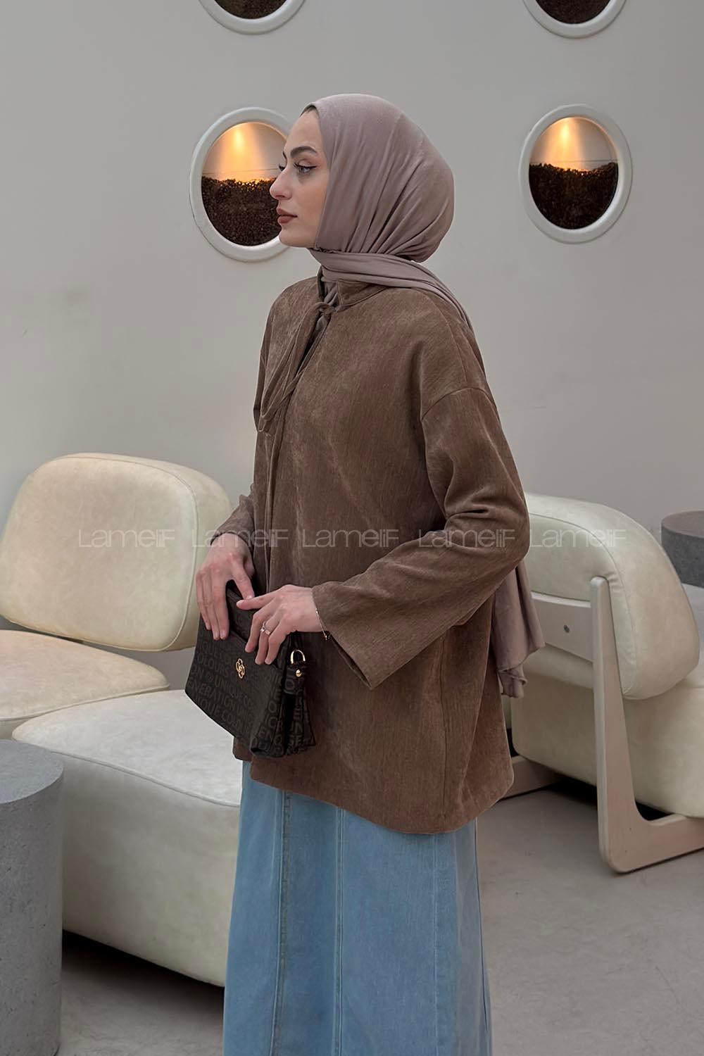 Lamelif Yaka Bağlama Detaylı Kadifemsi Tunik Sütlü Kahve