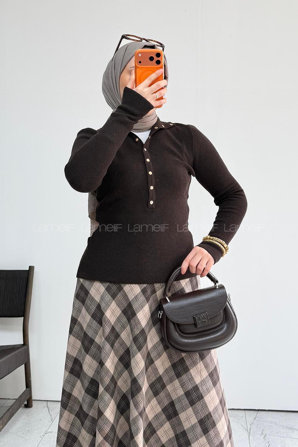 Bitter Brown Neckband Long Arm Jumper
