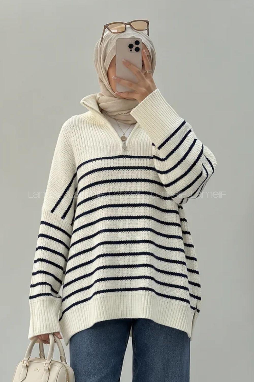 White Turtle Neck Long Arm Jumper