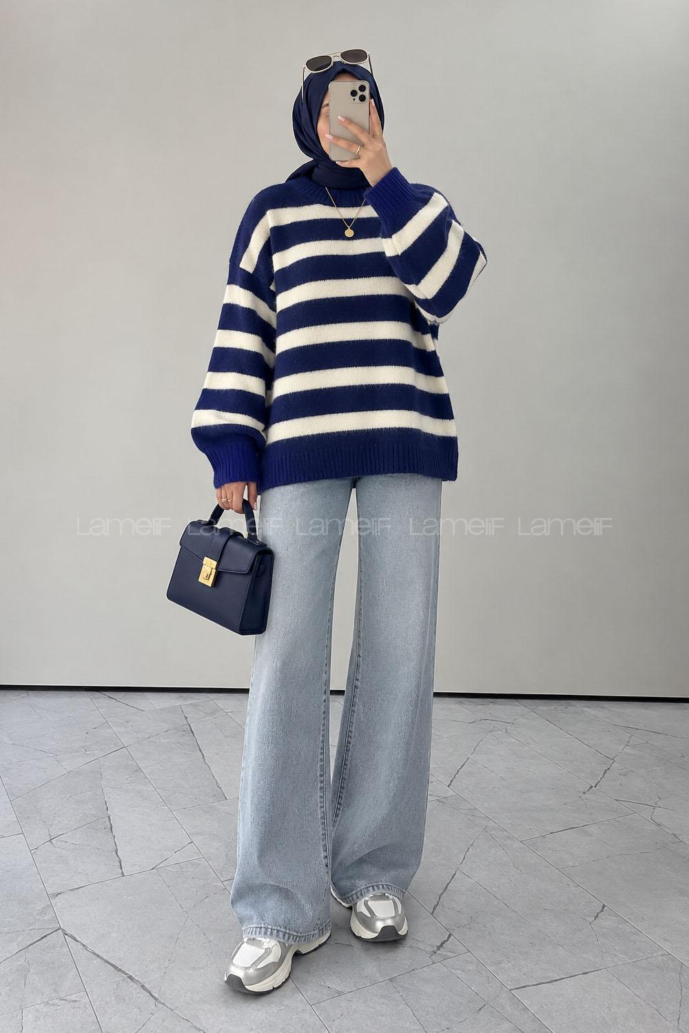 Navy Blue Crew Neck Long Arm Jumper