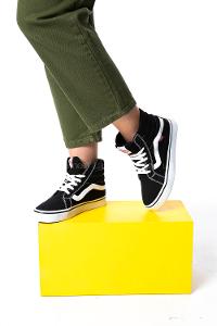 Modalamelif Kibar Görünümlü Spor Bot