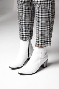 Modalamelif Metal Topuklu Bilekte Bot Beyaz