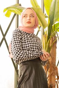 Modalamelif Büyük Kazayağı Desen Gömlek Beyaz Siyah