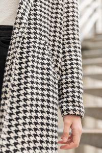 Modalamelif Önü Düğmeli Kazayağı Desen Kaban Siyah Beyaz