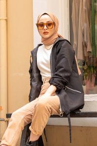 Modalamelif Reglan Kol Detaylı Kapşonlu Kaban Siyah