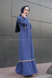 Modalamelif Önü Tahta Düğmeli Hasır Detaylı Elbise Mavi