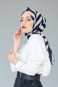 Modalamelif Siyah Beyaz Koleksiyon Kalın Çizgi Desen