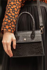 Modalamelif Trok Detaylı Çapraz Çanta Siyah