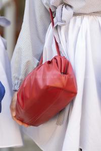 Modalamelif Büzgülü Bottega Model Çanta  Bordo