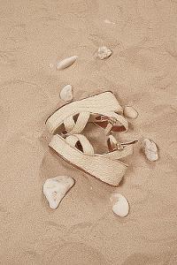 Modalamelif Yüksek Topuklu Hasır Sandalet Krem