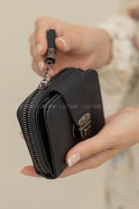 Modalamelif Kapak Kilitli Püsküllü Cüzdan Siyah