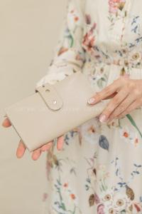 Modalamelif Kapak Kilitli Düz Renk Cüzdan Vizonrengi