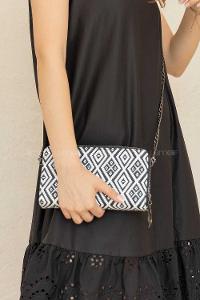 Modalamelif Kilim Desen Kapitone Çapraz Çanta Siyah Beyaz