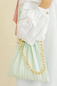 Modalamelif Zincir Aksesuarlı Pileli Çanta Mint Yeşili