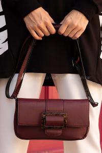 Modalamelif Deri Görünüm Tokalı Çanta Koyu Mor