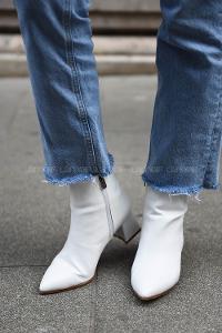 Modalamelif Sivri Burun Beyaz Bot