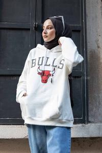 Modalamelif Kapşonlu Bulls Yazılı Sweatshirt Beyaz