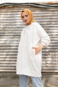 Modalamelif Önü Fermuarlı Arma Baskılı Hırka Beyaz