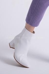 Modalamelif Küt Burun Dikişli Beyaz Bot