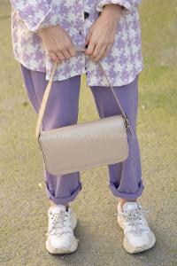 Modalamelif Kapak Kilitli Düz Renk Çapraz Çanta Krem