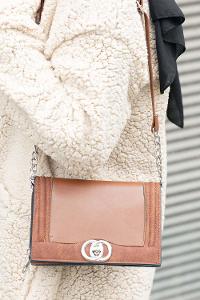 Modalamelif Kapak Kilitli Çapraz Çanta Taba