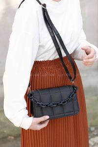 Modalamelif Kapitone  Baskı Aksesuarlı  Çanta Siyah