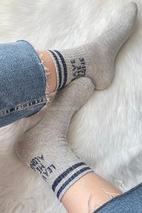 Modalamelif Leave Me Alone Yazı Nakışlı Soket Çorap Gri