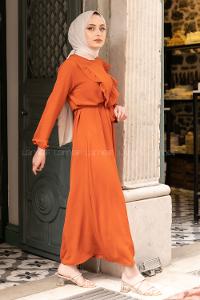 Modalamelif Önü Fırfırlı Kuşaklı Elbise Kiremit