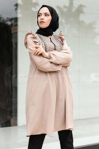 Modalamelif Omuz Fırfırlı Nakış Detaylı Tunik Vizonrengi