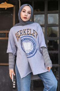 Modalamelif Berkeley Baskılı  Yan Yırtmaçlı T-Shirt Gri
