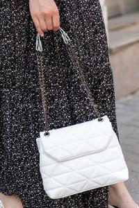 Lamelif Dikişli Pastelya Çapraz Çanta Beyaz