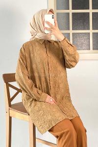 Modalamelif Önü Kısa Arkası Uzun Çiçek Motifli Jakarlı Gömlek Camel