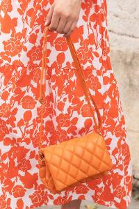 Lamelif Kapak Kilitli Kapitone Çanta Turuncu